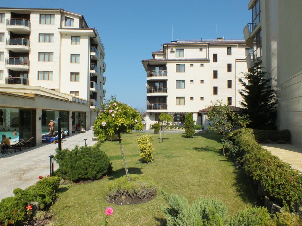 Real Black Sea Apartments Shkorpilovtsi Exteriör bild